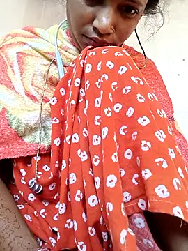 Hotty-romi3 online show from 4, 11, 2025