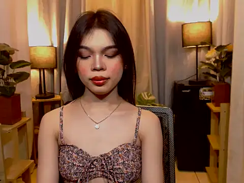 TWINKTRANSSHANEL online show from 17, 2, 2026