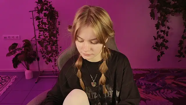 Snapshot of swag_evalution chatting on 17, 10, 2025 swag evalution online show from 17, 10, 2025