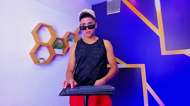 Snapshot of Play_boys_Hot2 chatting on 14, 10, 2025 Play boys Hot2 online show from 14, 10, 2025