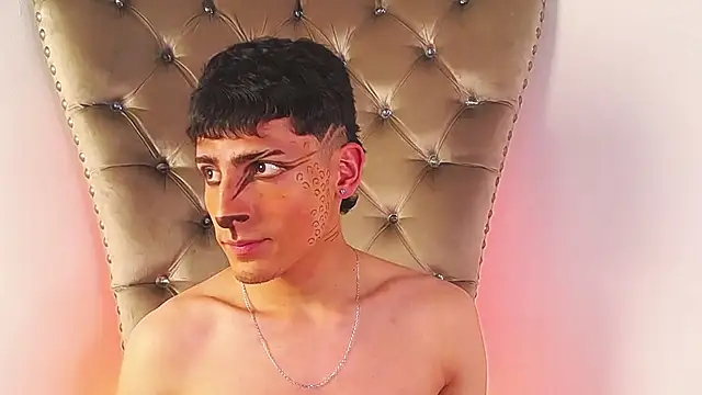 MateoMitchell online show from 27, 10, 2025