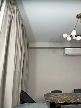 AvaMaddisson online show from 24, 10, 2025