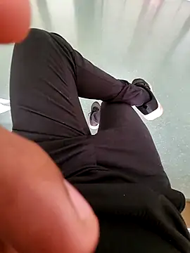 Snapshot of maxOliver12345 chatting on 21, 10, 2025 maxOliver12345 online show from 21, 10, 2025