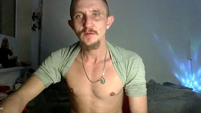 Twolatte1520 online show from 16, 2, 2026