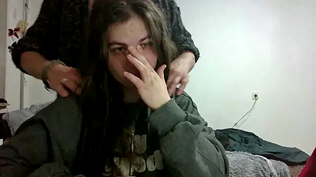 Twolatte1520 online show from 15, 4, 2026