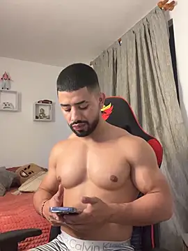 Ezzio Scolaro online show from 26, 11, 2025