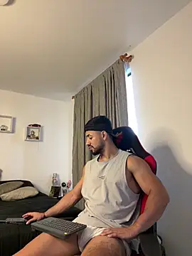 Ezzio Scolaro online show from 13, 3, 2026