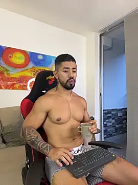 Snapshot of Ezzio_Scolaro chatting on 22, 6, 2026 Ezzio Scolaro online show from 22, 6, 2026