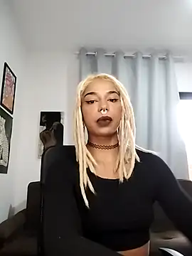 Helenoir online show from 10, 4, 2026