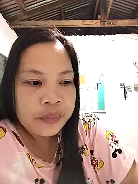 Snapshot of shyhotpinay_32 chatting on 16, 10, 2025 shyhotpinay 32 online show from 16, 10, 2025