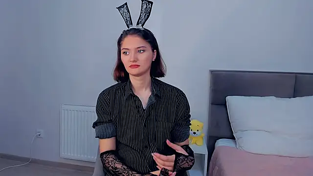 Snapshot of LorrieDegonia chatting on 7, 10, 2025 LorrieDegonia online show from 7, 10, 2025