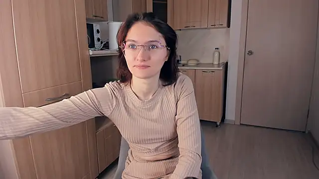 Snapshot of LorrieDegonia chatting on 13, 11, 2025 LorrieDegonia online show from 13, 11, 2025