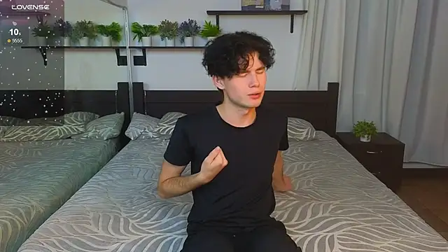 Cute Mike online show from 18, 11, 2025