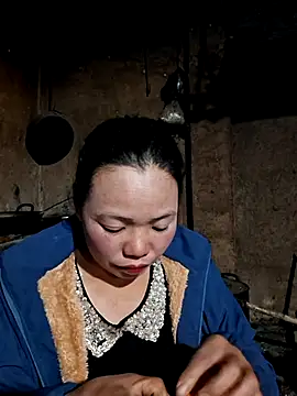 miomio-12 online show from 19, 11, 2025