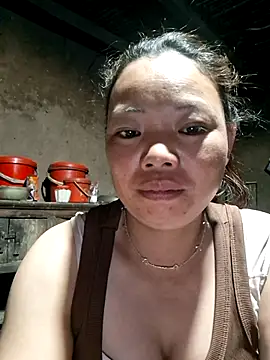 Snapshot of miomio-12 chatting on 25, 5, 2026 miomio-12 online show from 25, 5, 2026
