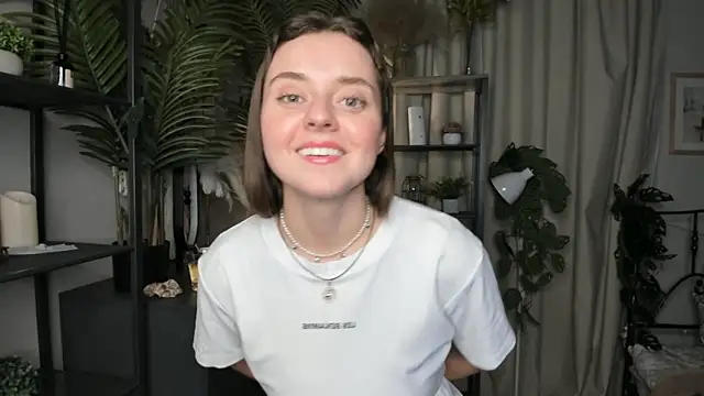 ThelmaJusto online show from 19, 10, 2025