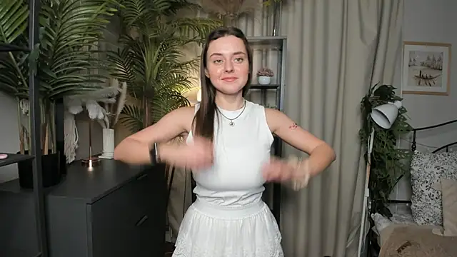 ThelmaJusto online show from 23, 10, 2025