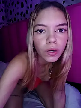 Snapshot of valeria_cash chatting on 5, 10, 2025 valeria cash online show from 5, 10, 2025