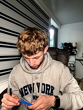 noah red online show from 24, 10, 2025