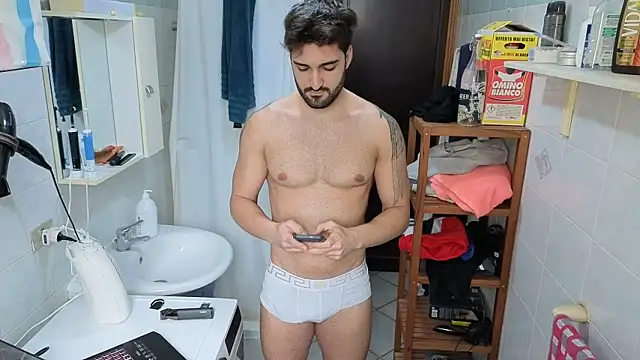 Snapshot of Al3xox02 chatting on 20, 2, 2026 Al3xox02 online show from 20, 2, 2026