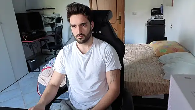 Snapshot of Al3xox02 chatting on 25, 2, 2026 Al3xox02 online show from 25, 2, 2026