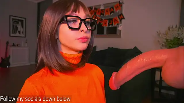 Snapshot of karolineneuer_ chatting on 27, 10, 2025 karolineneuer online show from 27, 10, 2025