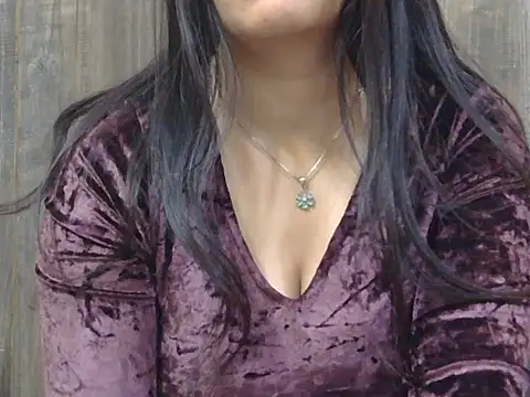 Snapshot of Hot_Meadow chatting on 5, 12, 2025 Hot Meadow online show from 5, 12, 2025