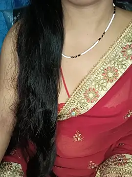 Snapshot of Rashmi_011 chatting on 8, 7, 2026 Rashmi 011 online show from 8, 7, 2026