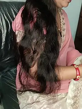 Snapshot of Rashmi_011 chatting on 25, 7, 2026 Rashmi 011 online show from 25, 7, 2026