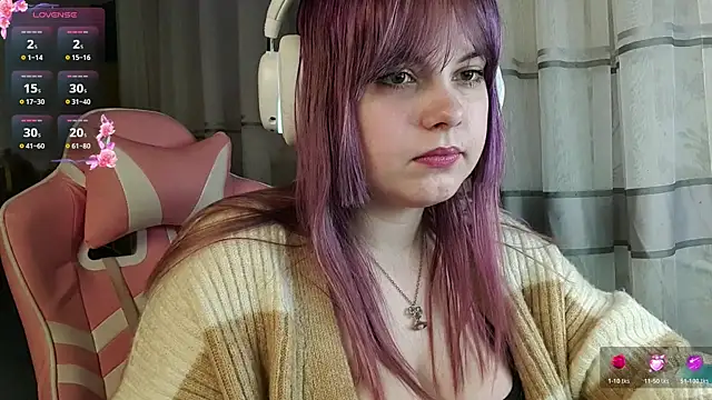 KristiBloom online show from 5, 3, 2026