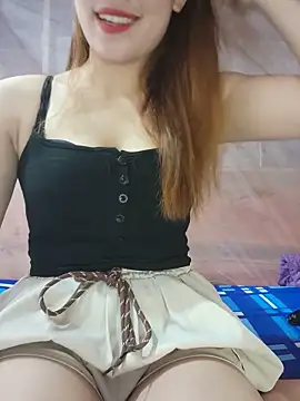 Snapshot of LylyCii6969 chatting on 2, 6, 2026 LylyCii6969 online show from 2, 6, 2026