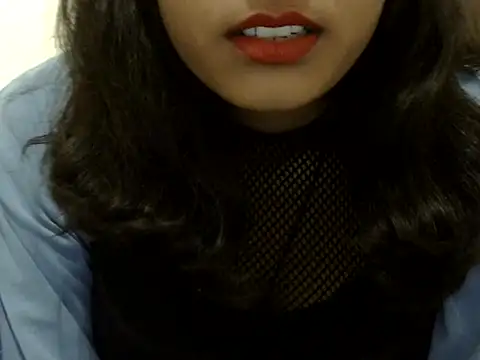 Snapshot of SEXY_RIYA02 chatting on 12, 11, 2025 SEXY RIYA02 online show from 12, 11, 2025