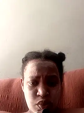 Snapshot of KinkyLunaRose chatting on 22, 10, 2025 KinkyLunaRose online show from 22, 10, 2025