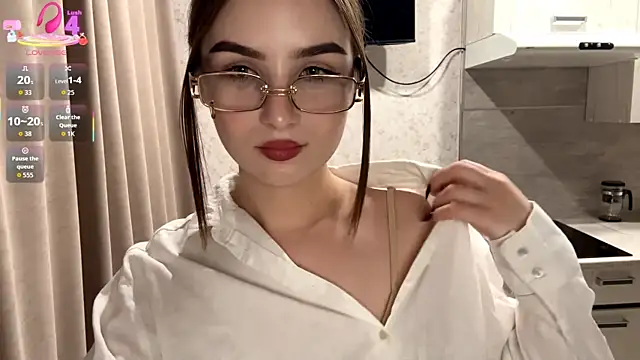 Snapshot of RinaModel chatting on 31, 10, 2025 RinaModel online show from 31, 10, 2025