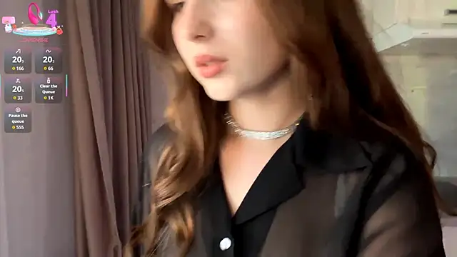 Snapshot of RinaModel chatting on 2, 11, 2025 RinaModel online show from 2, 11, 2025