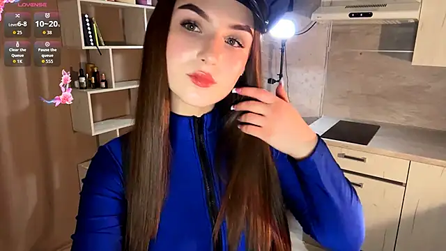 Snapshot of RinaModel chatting on 16, 11, 2025 RinaModel online show from 16, 11, 2025