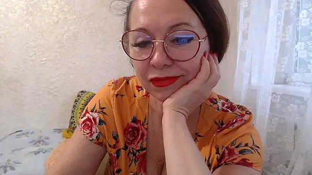 Arisa5000 online show from 12, 9, 2025