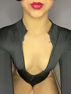 Snapshot of christalles chatting on 9, 11, 2025 christalles online show from 9, 11, 2025