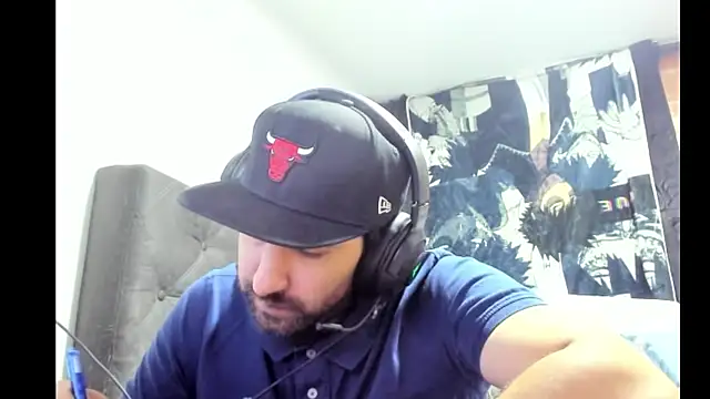 coolfriki online show from 17, 12, 2025