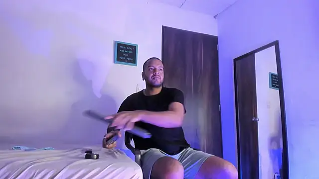 Dann 17  online show from 10, 11, 2025