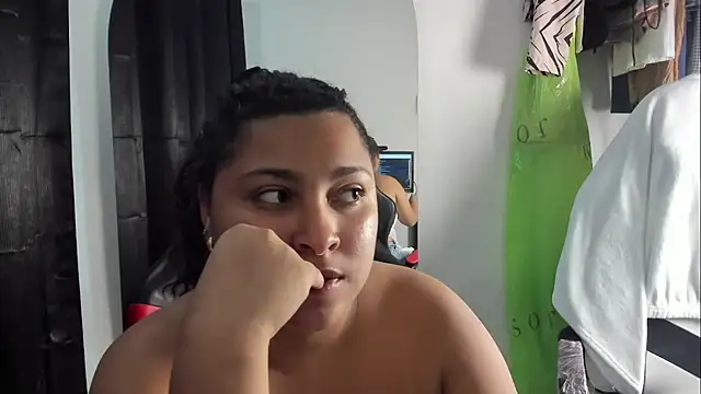 Snapshot of Baby_Latin chatting on 27, 11, 2025 Baby Latin online show from 27, 11, 2025