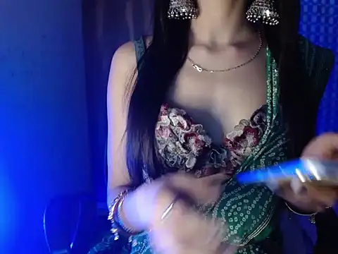 Snapshot of Roiseeee chatting on 20, 2, 2026 Roiseeee online show from 20, 2, 2026