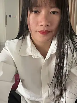 TrangNemo online show from 11, 11, 2025