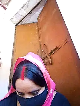 Snapshot of Cr_sonam chatting on 22, 4, 2026 Cr sonam online show from 22, 4, 2026