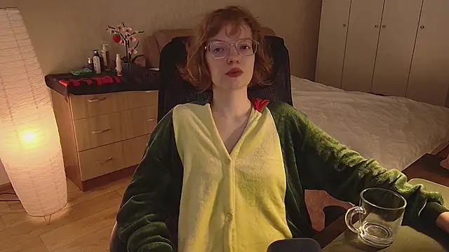 Snapshot of emymayy chatting on 5, 8, 2026 emymayy online show from 5, 8, 2026