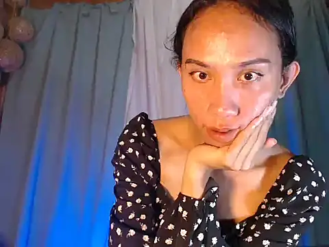 Snapshot of asian_queen31 chatting on 1, 3, 2026 asian queen31 online show from 1, 3, 2026