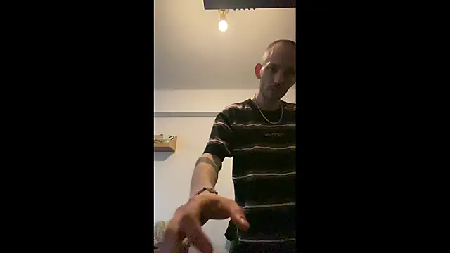 Snapshot of MolleDolle chatting on 18, 4, 2026 MolleDolle online show from 18, 4, 2026