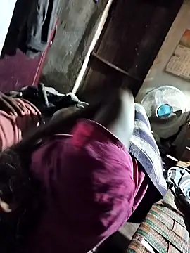 Snapshot of MalickKai chatting on 17, 10, 2025 MalickKai online show from 17, 10, 2025