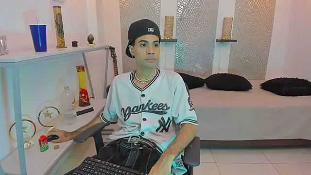 Snapshot of JacobBlackwell_ chatting on 14, 11, 2025 JacobBlackwell online show from 14, 11, 2025