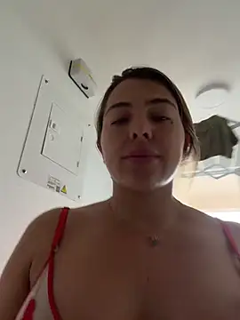 Snapshot of camila_vanucci- chatting on 20, 12, 2025 camila vanucci- online show from 20, 12, 2025